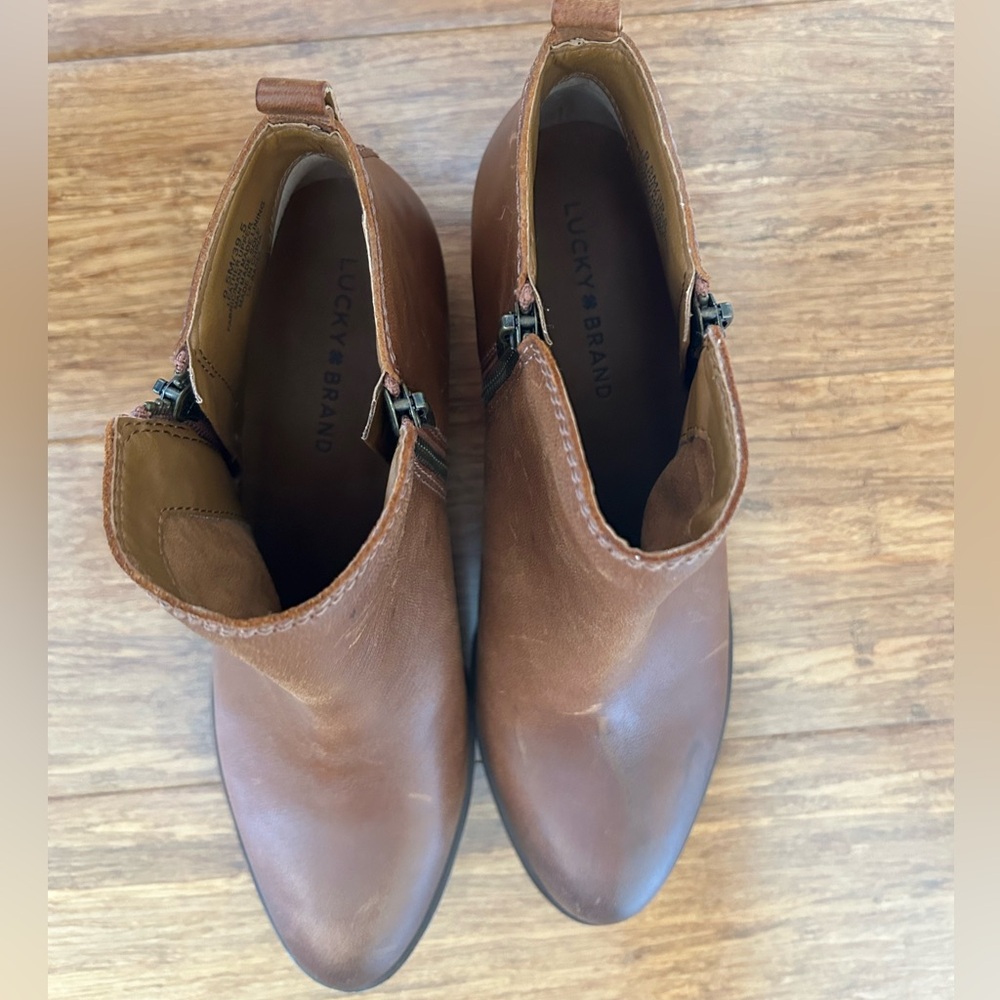 Lucky Brand Basel Ankle Booties in faux distressed Toffee Leather color Sz 9.5 - Picture 12 of 13